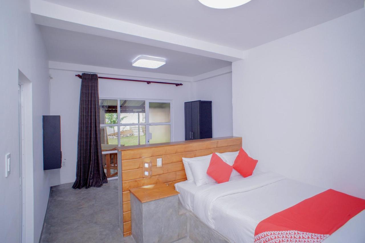 Pineview Hotel Unawatuna Exterior photo